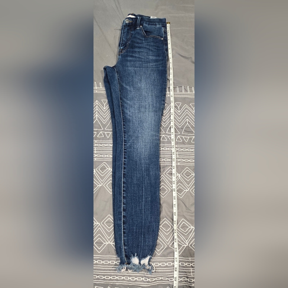 Good American Good Legs Chewed Hem Skinny Jean Size 4/27 - Picture 2 of 7